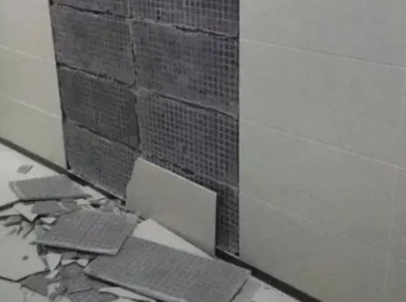 博乐瓷砖空鼓维修公司分享下博乐墙砖松动维修的知识
